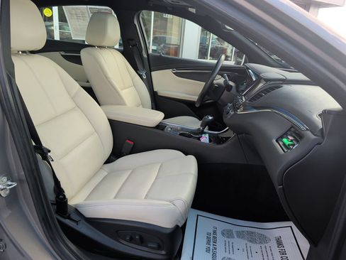 Used 2018 Chevrolet Impala LT w/ Sunroof and Spoiler Package FWD image 23