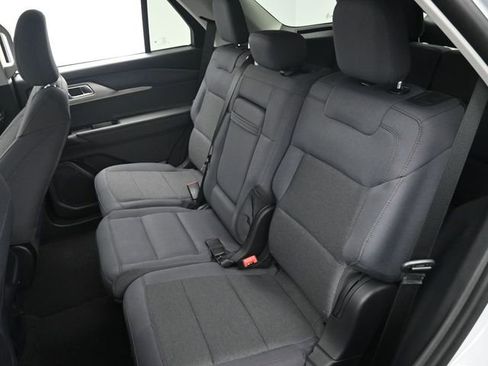 New 2026 Ford Explorer Active image 24