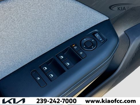 New 2025 Kia K4 EX image 22