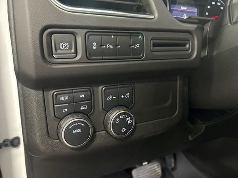 Used 2021 Chevrolet Tahoe LT image 15