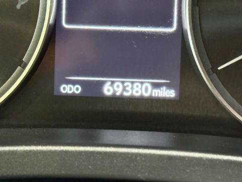 Used 2021 Lexus IS 300 image 19