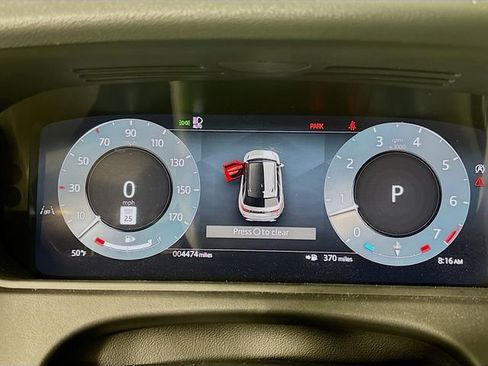 Used 2026 Land Rover Range Rover Velar Dynamic SE image 13