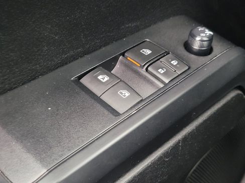 Used 2022 Toyota Tacoma SR RWD image 27