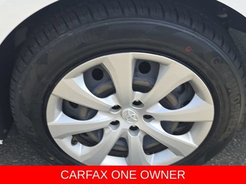 Used 2022 Toyota Corolla LE FWD image 30