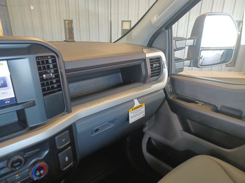 New 2026 Ford F250 XL w/ XL Off-Road Package image 20