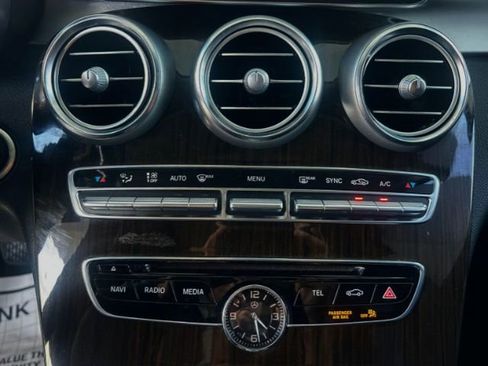 Used 2017 Mercedes-Benz C 300 4MATIC Sedan image 14