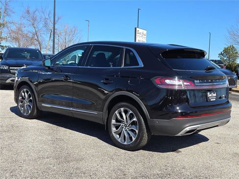Used 2022 Lincoln Nautilus Reserve AWD/4WD image 11