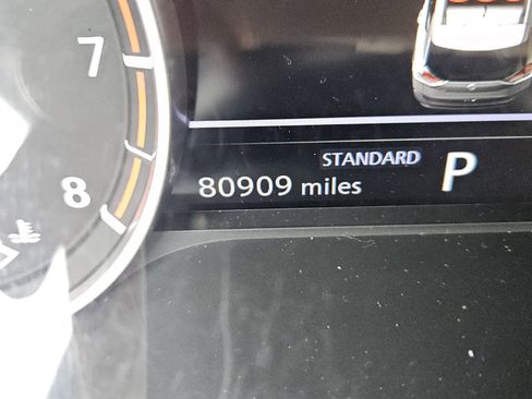 Used 2023 Nissan Rogue SV image 15