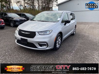 Used 2024 Chrysler Pacifica Limited