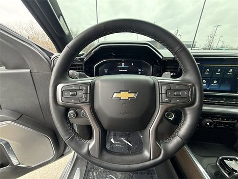 Used 2024 Chevrolet Silverado 1500 High Country w/ Technology Package image 14
