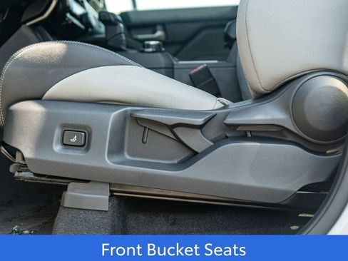 New 2025 Toyota Tacoma TRD Off-Road image 18