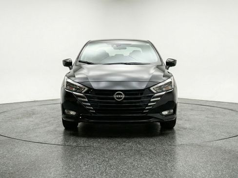 Used 2025 Nissan Versa SV FWD image 2