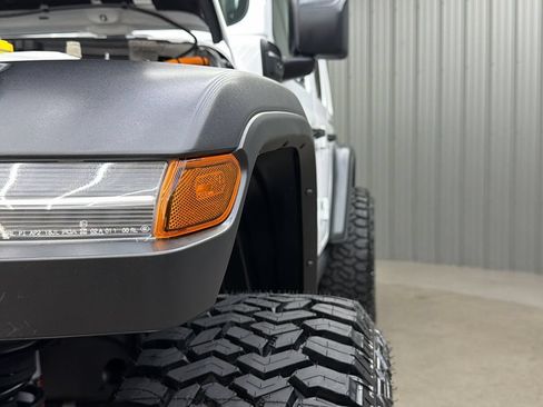 Used 2024 Jeep Wrangler Unlimited AWD/4WD image 13