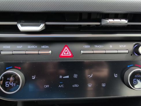 Used 2025 Hyundai Sonata SEL FWD image 14
