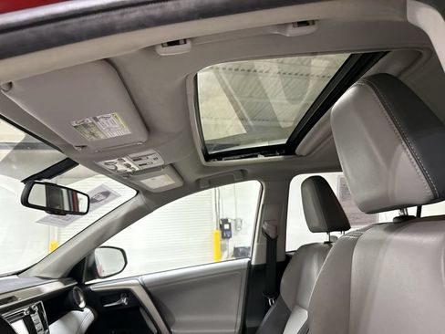 Used 2013 Toyota RAV4 Limited AWD/4WD image 19