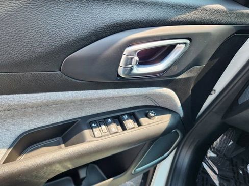 New 2025 Jeep Compass Latitude image 10