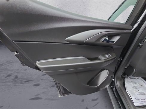 Used 2023 Chevrolet TrailBlazer LT w/ Convenience Package image 22