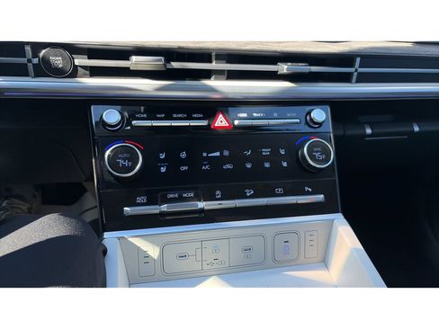 Used 2024 Hyundai Santa Fe Calligraphy FWD image 26