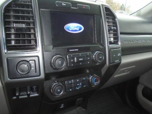 Used 2020 Ford F350 XLT image 13