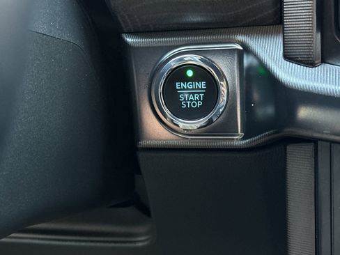 Used 2023 Ford F150 Platinum w/ Equipment Group 701A High image 27