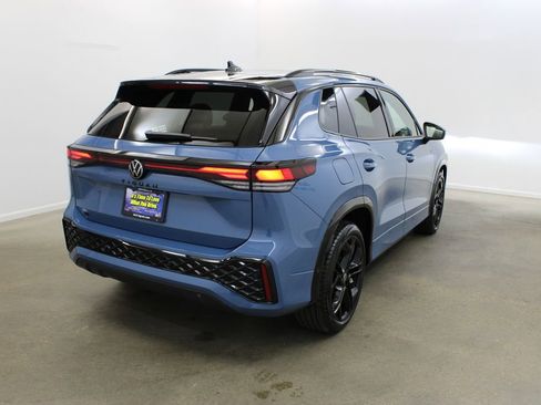 New 2026 Volkswagen Tiguan SE R-Line image 4