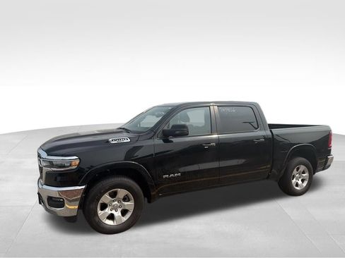 Used 2025 RAM 1500 Big Horn AWD/4WD image 2