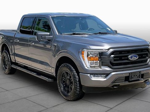 Used 2021 Ford F150 XLT w/ Equipment Group 302A High AWD/4WD image 3