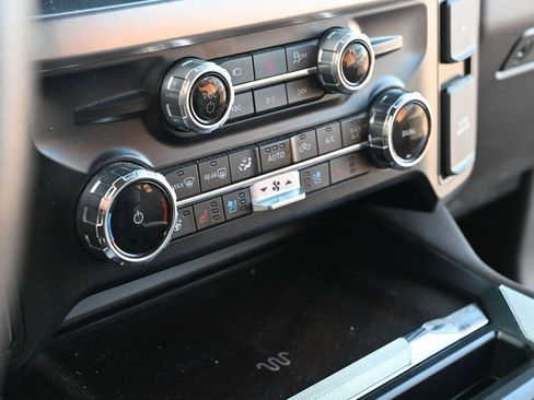 Used 2025 Ford F350 King Ranch w/ Chrome Package image 39