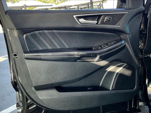 Used 2015 Ford Edge Sport image 19