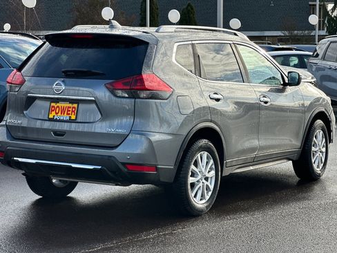 Used 2019 Nissan Rogue SV image 4