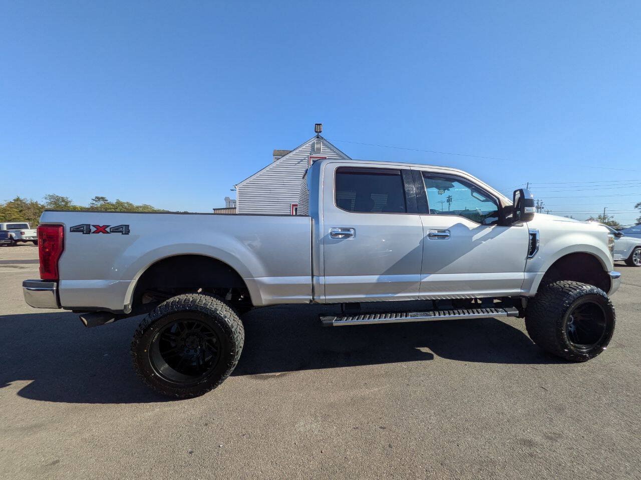 Used 2019 Ford F250 XLT w/ XLT Premium Package AWD/4WD image 7