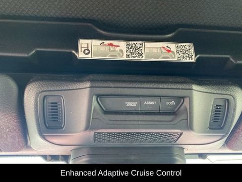 Used 2024 Jeep Wrangler Unlimited Sport AWD/4WD image 26