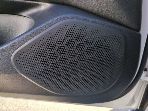 Used 2024 BMW i4 eDrive40 image 18