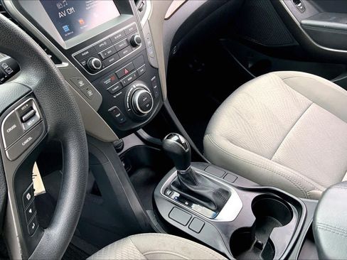 Used 2017 Hyundai Santa Fe Sport FWD image 16