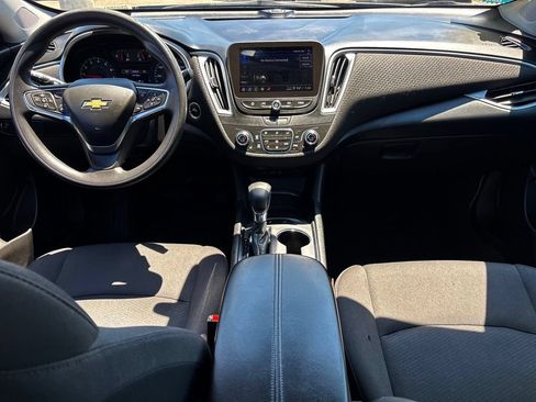 Used 2024 Chevrolet Malibu LT FWD image 11