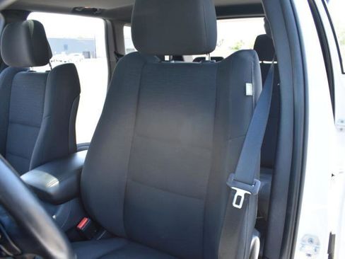 Used 2015 Jeep Grand Cherokee Laredo w/ Quick Order Package 23E AWD/4WD image 27