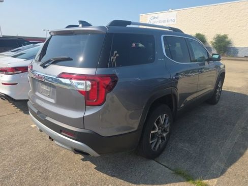 Used 2021 GMC Acadia SLE w/ Driver Convenience Package FWD image 3