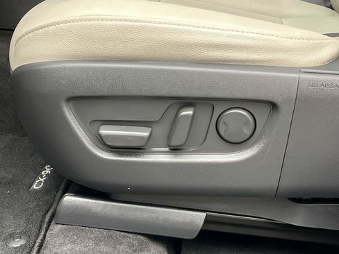 Certified 2024 MAZDA CX-90 Plug-In Hybrid w/ Preferred AWD/4WD image 12