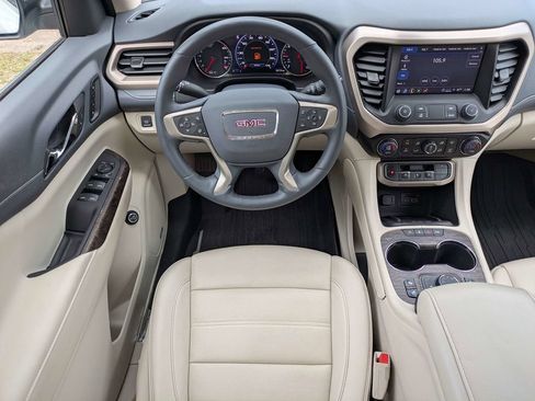 Used 2023 GMC Acadia Denali AWD/4WD image 16