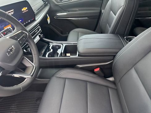 New 2026 Chevrolet Traverse LT w/ Midnight/Sport Edition image 6