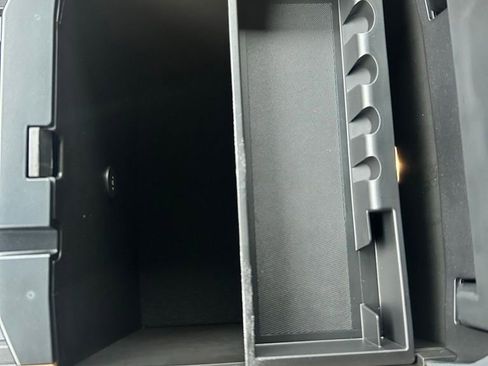 New 2026 Ford F250 Lariat w/ Black Appearance Package image 26