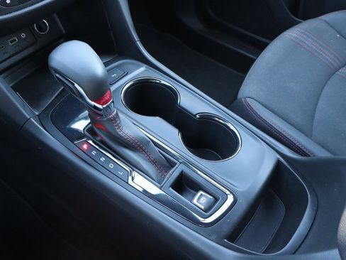 Used 2022 Chevrolet Equinox RS image 8