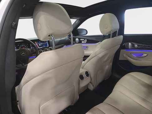 Used 2017 Mercedes-Benz E 300 image 11
