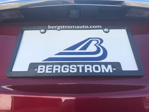 Used 2018 Buick Enclave Essence FWD image 22