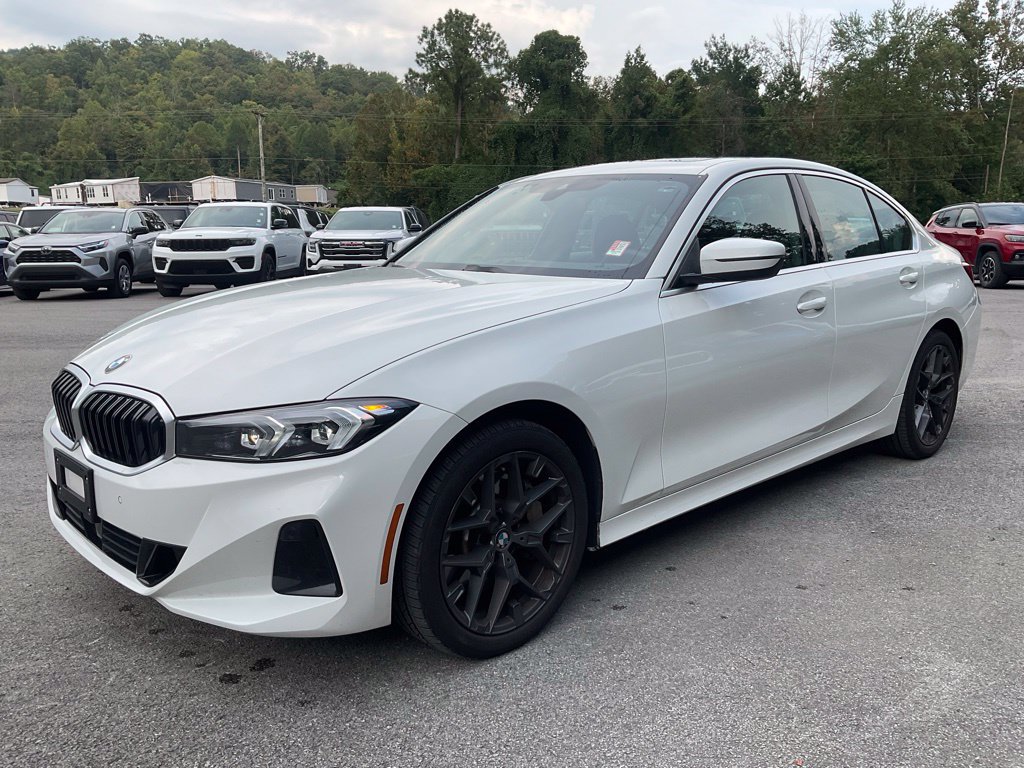 Used 2026 BMW 330i xDrive Sedan AWD/4WD image 3