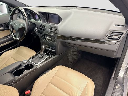 Used 2010 Mercedes-Benz E 550 Coupe image 16