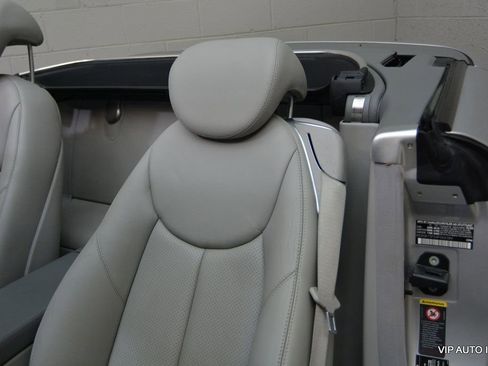 Used 2004 Mercedes-Benz SL 500 image 15