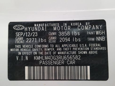 Used 2024 Hyundai Elantra SEL FWD image 33