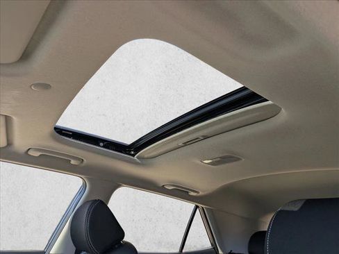 New 2026 Hyundai Venue SEL image 17