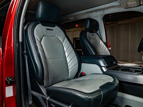 Used 2022 Ford F450 Limited w/ FX4 Off-Road Package image 28